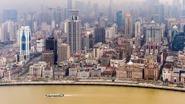 Şangay, Çin - Mar 31, 2016: Oriental Pearl Radyo ve Tv Kulesi'nden Şangay binalarının görünümü.