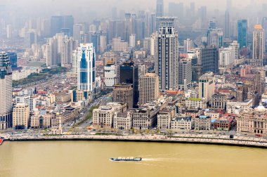 Şangay, Çin - Mar 31, 2016: Oriental Pearl Radyo ve Tv Kulesi'nden Şangay binalarının görünümü.