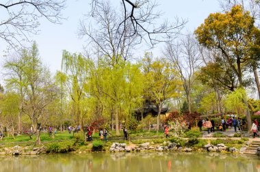 Suzhou, Çin - 1 Nisan 2016: Mütevazı Yönetici Bahçesi'nin Doğası, Suzhou'da bir Çin bahçesi, Unesco Dünya Mirası Listesi