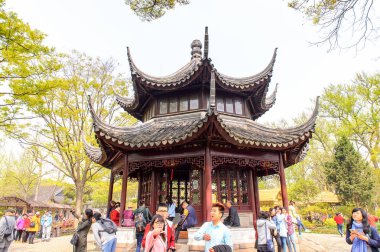 Suzhou, Çin - Nis 1, 2016: Mütevazı Yönetici Bahçesi, Suzhou bir Çin bahçesi, Unesco Dünya Mirası