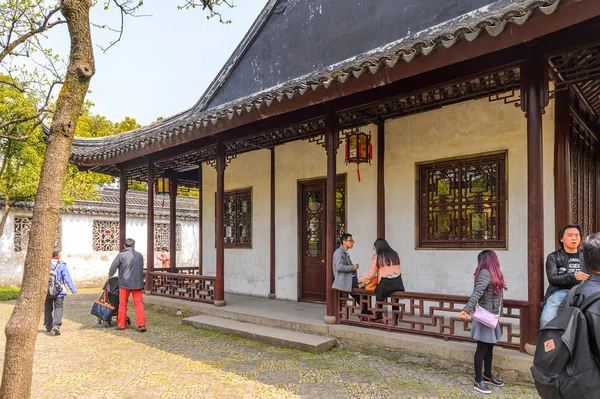 Suzhou, Çin - Nis 1, 2016: Mütevazı Yönetici Bahçesi, Suzhou bir Çin bahçesi, Unesco Dünya Mirası