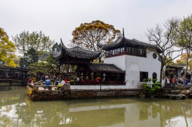 Suzhou, Çin - Nis 1, 2016: Mütevazı Yönetici Bahçesi, Suzhou bir Çin bahçesi, Unesco Dünya Mirası