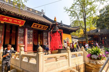 Suzhou, Çin - Nis 1, 2016: Suzhou Bao'en Tapınak kompleksi, Jiangsu Eyaleti, Çin. Çin'deki Buda tapınaklarından biri