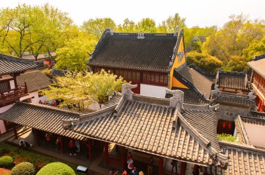 Suzhou, Çin - Nis 1, 2016: Suzhou Bao'en Tapınak kompleksi, Jiangsu Eyaleti, Çin. Çin'deki Buda tapınaklarından biri