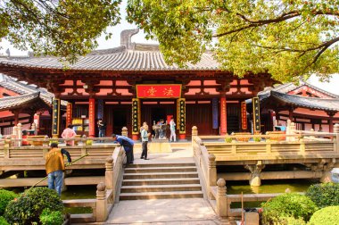 Suzhou, Çin - Nis 1, 2016: Suzhou Bao'en Tapınak kompleksi, Jiangsu Eyaleti, Çin. Çin'deki Buda tapınaklarından biri