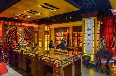 Suzhou, Çin - Nis 1, 2016: Suzhou Bao'en Tapınak kompleksi, Jiangsu Eyaleti, Çin. Çin'deki Buda tapınaklarından biri