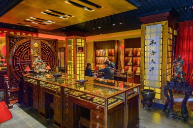 Suzhou, Çin - Nis 1, 2016: Suzhou Bao'en Tapınak kompleksi, Jiangsu Eyaleti, Çin. Çin'deki Buda tapınaklarından biri