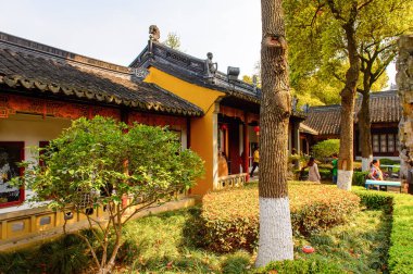 Suzhou, Çin - Nis 1, 2016: Suzhou Bao'en Tapınak kompleksi, Jiangsu Eyaleti, Çin. Çin'deki Buda tapınaklarından biri