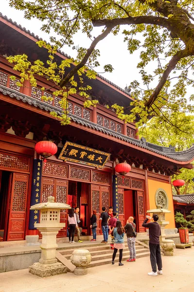 Hangzhou China Apr 2016 Dos Pagodes Buda Complexo Templo Lingyin — Fotografia de Stock