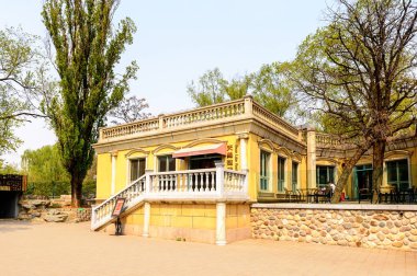 Pekin, Çin - Nis 5, 2016: Pekin Hayvanat Bahçesi, Pekin, Çin'de bir zooloji parkı. 1906 yılında kurulan çin'in en eski hayvanat bahçelerinden biridir.