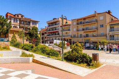 Kastoria, Yunanistan - 21 Nisan 2016: Kastoria Mimarisi, Batı Makedonya, Yunanistan. Şehir birçok Bizans kilisesi, Osmanlı dönemi mimarisi ile ünlüdür.