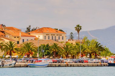 Nafplio, Yunanistan - 24 Nisan 2016: Nafplio Limanı, Yunanistan'ın Mora bölgesinde bir liman kenti