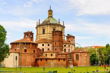 Milano, İtalya - 2 Mayıs 2014: Santa Margarita delle Grazie, Milano, Lombardiya'nın başkenti. Milan, 2015 Universal Fuarı'na ev sahipliği yapıyor