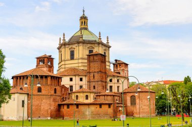 Milano, İtalya - 2 Mayıs 2014: Santa Margarita delle Grazie, Milano, Lombardiya'nın başkenti. Milan, 2015 Universal Fuarı'na ev sahipliği yapıyor