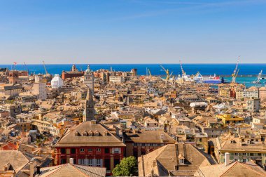 Cenova, İtalya - 4 Mayıs 2016: Cenova Eski Limanı Mimarisi, İtalya. Cenova, Liguria'nın başkenti ve İtalya'nın altıncı büyük şehridir.