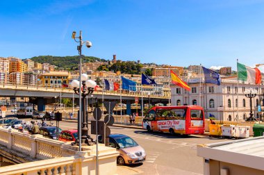 Cenova, İtalya - 4 Mayıs 2016: Cenova Limanı Mimarisi, İtalya. Cenova, Liguria'nın başkenti ve İtalya'nın altıncı büyük şehridir.