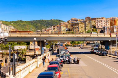 Cenova, İtalya - 4 Mayıs 2016: Cenova Limanı Mimarisi, İtalya. Cenova, Liguria'nın başkenti ve İtalya'nın altıncı büyük şehridir.
