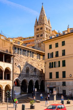 Cenova, İtalya - 4 Mayıs 2016: Cenova Limanı Mimarisi, İtalya. Cenova, Liguria'nın başkenti ve İtalya'nın altıncı büyük şehridir.