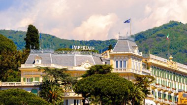 Santa Margherita Ligure, İtalya - 4 Mayıs 2015: Hotel Imperiale of Santa Margherita Ligure, yaz aylarında popüler turistik destinasyondur