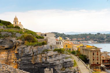 Porto Venere, İtalya - 5 Mayıs 2016: Porto Venere, İtalya' nın bir parçası. P Venere ve Cinque Terre köyleri Unesco Dünya Mirası.
