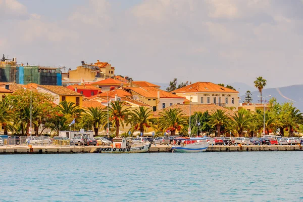 Nafplio, Yunanistan - 24 Nisan 2016: Yunanistan'ın Mora bölgesinde bir liman kenti olan Nafplio'nun mimarisi