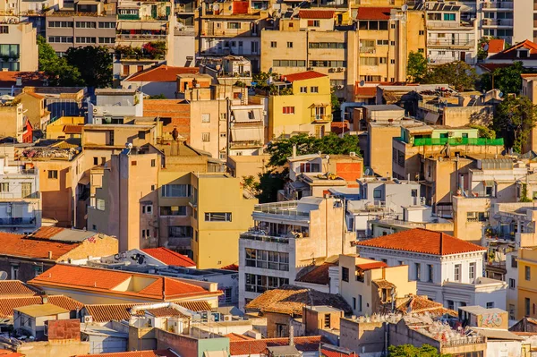 Atina, Yunanistan - 25 Nisan 2016: Atina'nın havadan görünümü, Yunanistan. Atina Yunanistan'ın başkenti ve dünyanın en eski şehirlerinden biridir