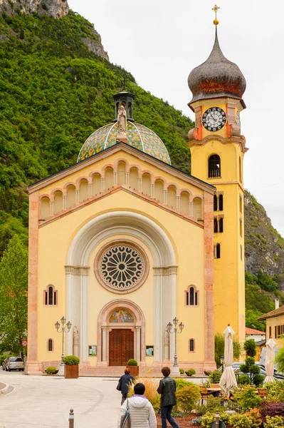 Mezzocorona Italia Maggio 2016 Chiesa Cattolica Mezzocorona Italia Comune Del — Foto Stock