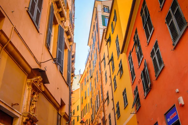 Cenova, İtalya - 4 Mayıs 2016: Cenova'nın Mimarisi, İtalya. Cenova, Liguria'nın başkenti ve İtalya'nın altıncı büyük şehridir.