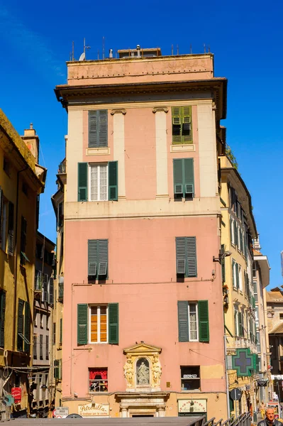 Cenova, İtalya - 4 Mayıs 2016: Cenova'nın Mimarisi, İtalya. Cenova, Liguria'nın başkenti ve İtalya'nın altıncı büyük şehridir.