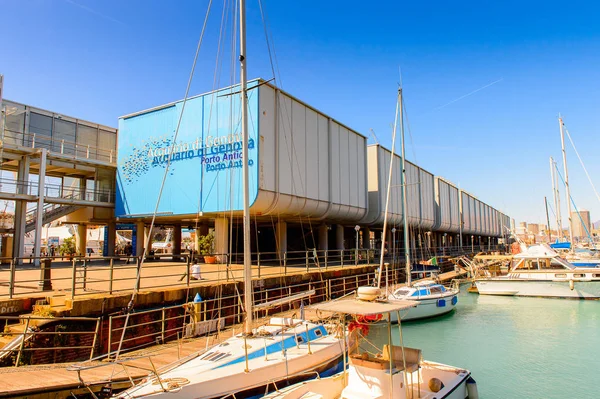Cenova, İtalya - 4 Mayıs 2016: Cenova Akvaryumu, İtalya. Cenova, Liguria'nın başkenti ve İtalya'nın altıncı büyük şehridir.