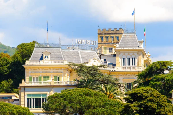 Santa Margherita Ligure, İtalya - 4 Mayıs 2015: Hotel Imperiale of Santa Margherita Ligure, yaz aylarında popüler turistik destinasyondur