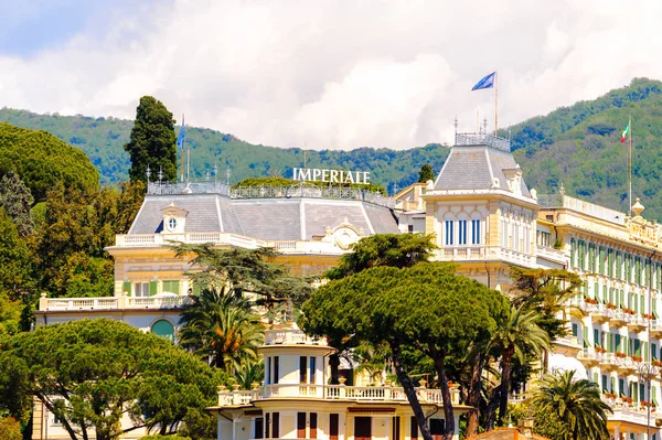 Santa Margherita Ligure, İtalya - 4 Mayıs 2015: Hotel Imperiale of Santa Margherita Ligure, yaz aylarında popüler turistik destinasyondur