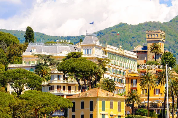 Santa Margherita Ligure, İtalya - 4 Mayıs 2015: Hotel Imperiale of Santa Margherita Ligure, yaz aylarında popüler turistik destinasyondur