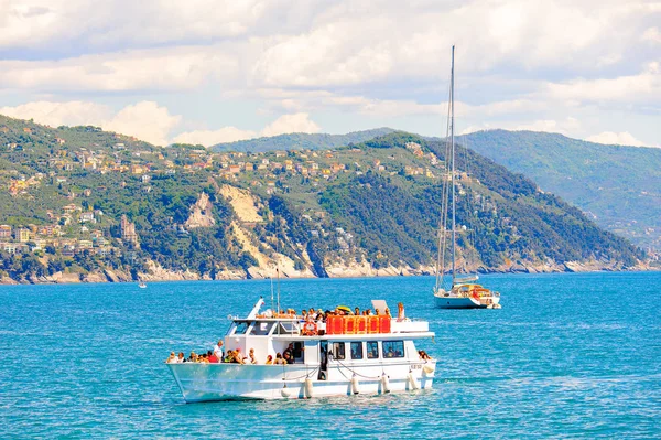 Santa Margherita Ligure Italia Maggio 2015 Barca Turistica Sulla Costa — Foto Stock