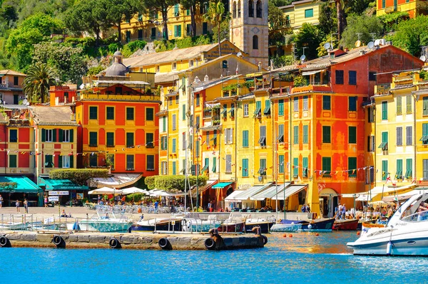 Portofino Itália Maio 2016 Restaurantes Portofino Uma Vila Piscatória Italiana — Fotografia de Stock