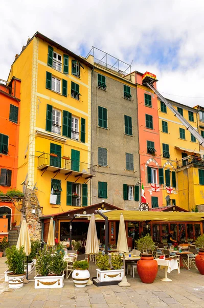 Porto Venere, İtalya - 5 Mayıs 2016: Marina (riviera) Porto Venere, İtalya. P Venere ve Cinque Terre köyleri Unesco Dünya Mirası.