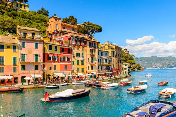 Πορτοφίνο Ιταλία Μαΐου 2016 Γραφικό Λιμάνι Του Πορτοφίνο Ιταλικό Ψαροχώρι Εικόνα Αρχείου