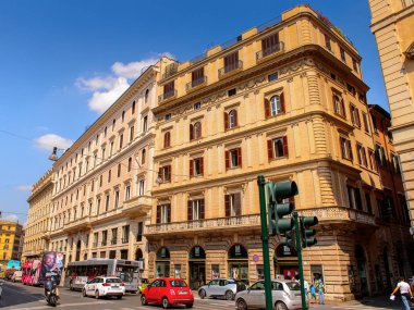 ROME, ITALY - 7 Mayıs 2016: Roma Tarih Merkezi Mimarisi, İtalya. Roma İtalya 'nın başkenti ve popüler bir turistik merkezdir.