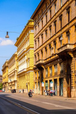 ROME, ITALY - 7 Mayıs 2016: Roma Tarih Merkezi Mimarisi, İtalya. Roma İtalya 'nın başkenti ve popüler bir turistik merkezdir.