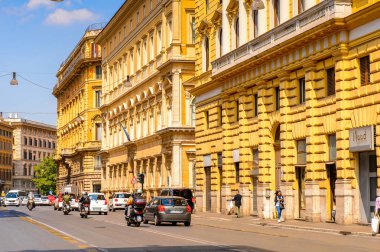 ROME, ITALY - 7 Mayıs 2016: Roma Tarih Merkezi Mimarisi, İtalya. Roma İtalya 'nın başkenti ve popüler bir turistik merkezdir.