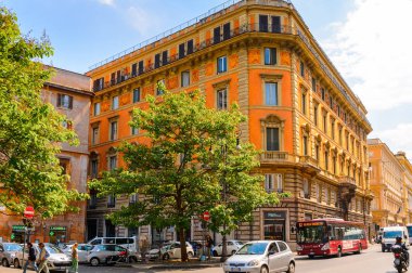 ROME, ITALY - 7 Mayıs 2016: Roma Tarih Merkezi Mimarisi, İtalya. Roma İtalya 'nın başkenti ve popüler bir turistik merkezdir.