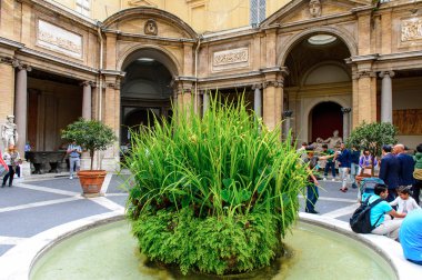 Vatikan, Vatikan - 7 Mayıs 2016: Vatikan Müzesi. 1506 yılında kurulmuştur.