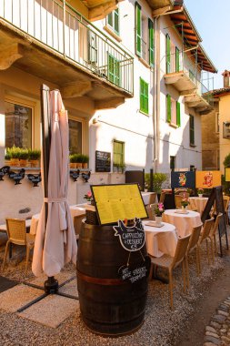 Stresa, İtalya - 3 Mayıs 2016: Lago Maggiore'deki Isola Pescatori (Balıkçılar Adası), Piedmont, İtalya. Lago Maggiore İtalya'nın ikinci büyük gölüdür
