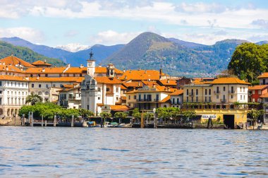 Stresa, İtalya - 3 Mayıs 2016: Lago Maggiore'de Isola Bella (Büyük Göl), Piedmont, İtalya. Lago Maggiore İtalya'nın ikinci büyük gölüdür