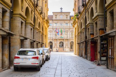 Torino, İtalya - 3 Mayıs 2016: Torino'nun merkezinin mimarisi, Piedmont, İtalya. Torino İtalya'nın bir iş ve kültür merkezidir