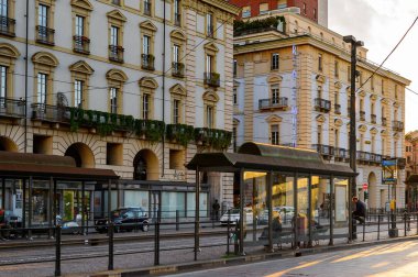 Torino, İtalya - 3 Mayıs 2016: Torino'nun merkezinin mimarisi, Piedmont, İtalya. Torino İtalya'nın bir iş ve kültür merkezidir