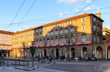 Torino, İtalya - 3 Mayıs 2016: Torino'nun merkezinin mimarisi, Piedmont, İtalya. Torino İtalya'nın bir iş ve kültür merkezidir