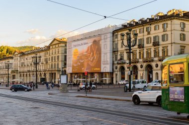 Torino, İtalya - 3 Mayıs 2016: Torino'nun merkezinin mimarisi, Piedmont, İtalya. Torino İtalya'nın bir iş ve kültür merkezidir