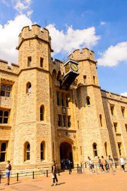 Londra, İngiltere - 20 Temmuz 2016: Londra Kulesi (Majestelerinin Kraliyet Sarayı ve Londra Kulesi Kalesi), İngiltere. Unesco Dünya Mirası