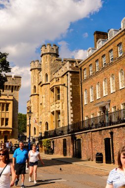 Londra, İngiltere - 20 Temmuz 2016: Londra Kulesi (Majestelerinin Kraliyet Sarayı ve Londra Kulesi Kalesi), İngiltere. Unesco Dünya Mirası